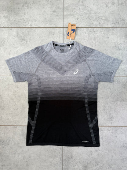 ASICS ‘Black/Grey’ Seamless Short and T-shirt Set