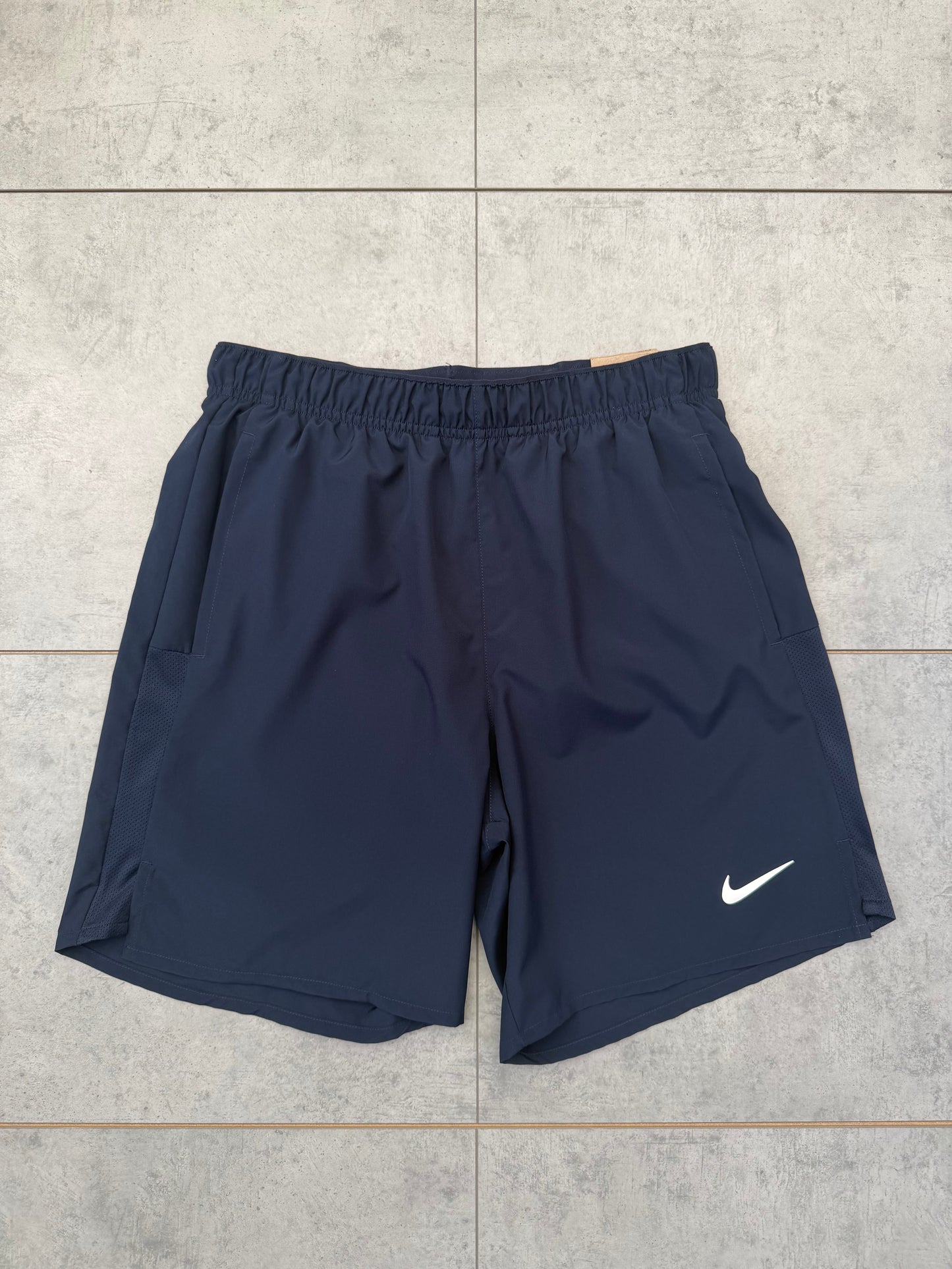 Nike Dri-Fit Challenger Shorts 7” ‘Obsidian’