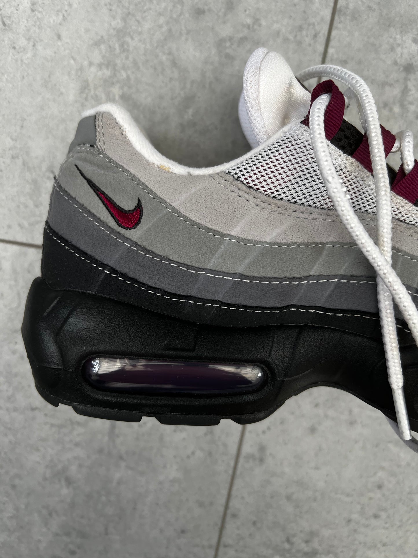 Nike Air Max 95 OG Beetroot - UK7 - Pre-Loved Condition
