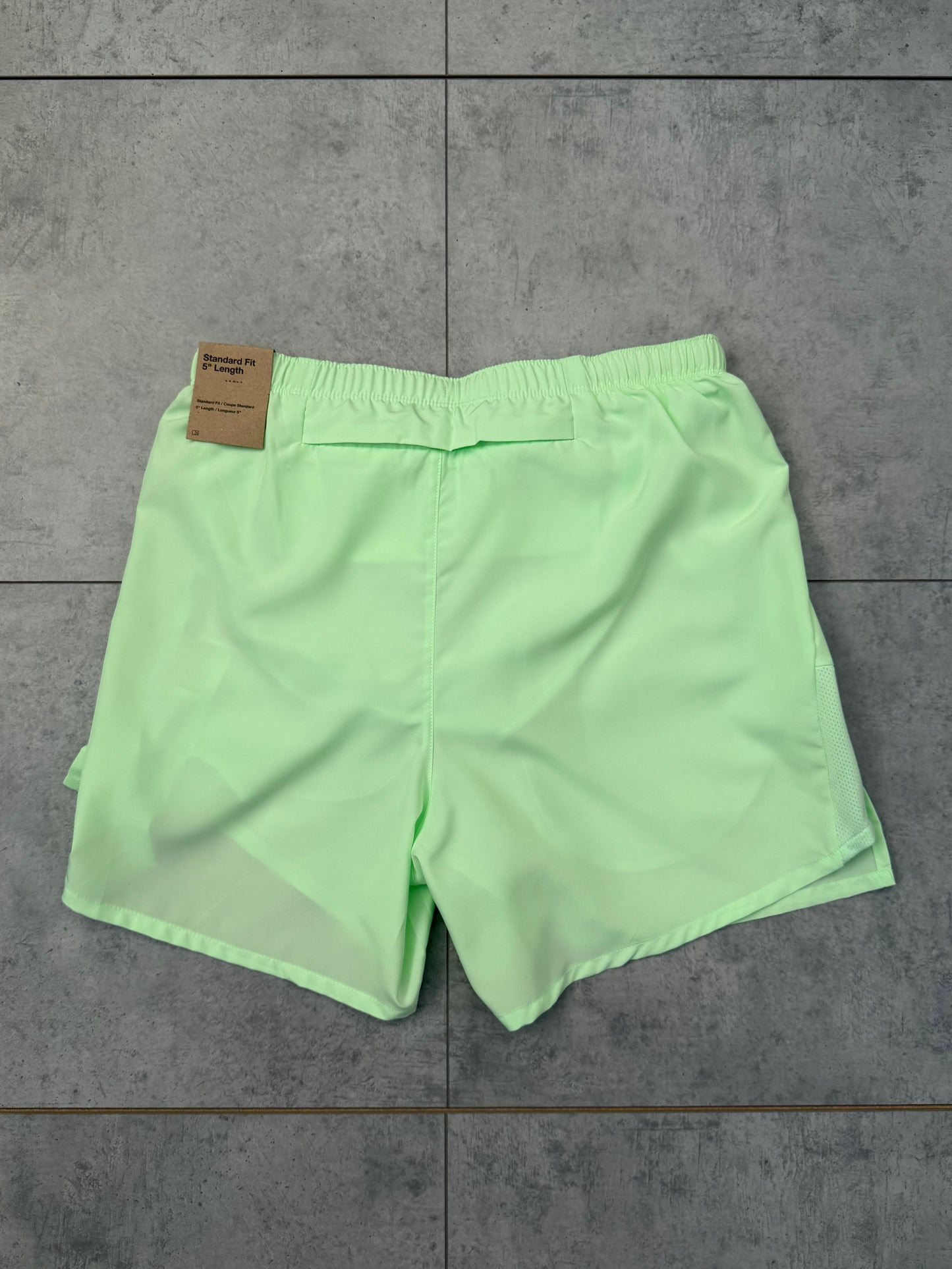 Nike Dri-Fit Challenger Shorts 5” ‘Vapour Green’