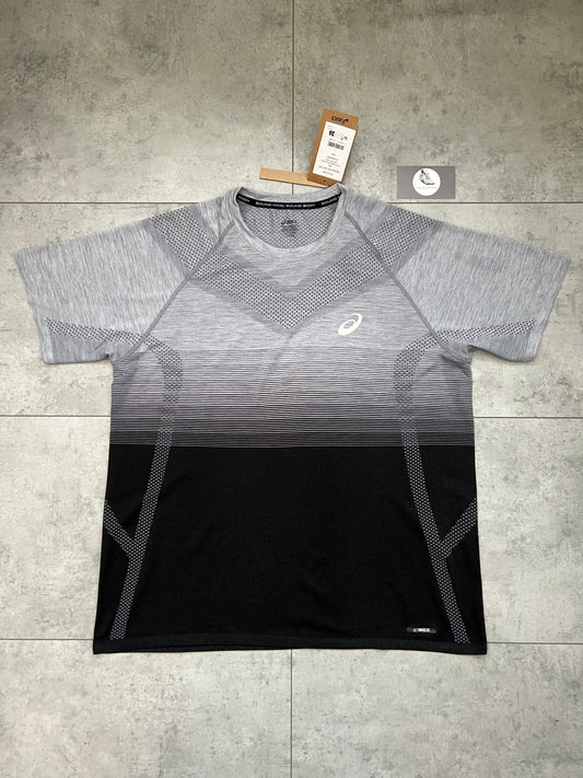 ASICS Seamless T-shirt ‘Black/Carrier Grey’