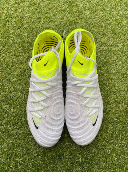 Nike Phantom GX 2 Elite FG ‘Metallic Silver/Black-Volt’ Football Boots
