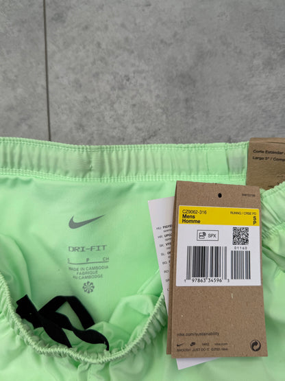 Nike Dri-Fit Challenger Shorts 5” ‘Vapour Green’