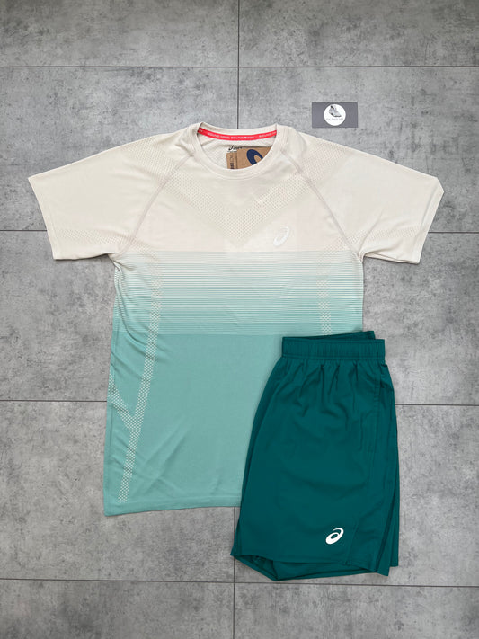 ASICS Oasis Green Rainy Lake Seamless Set – men’s performance T-shirt and shorts, breathable and lightweight activewear.