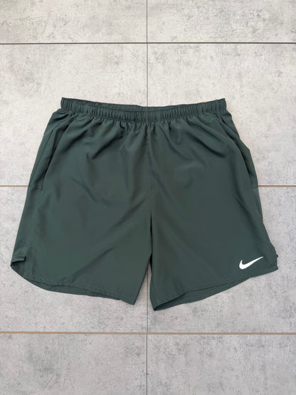 Nike Dri-Fit Challenger Shorts 7” ‘Vintage Green’