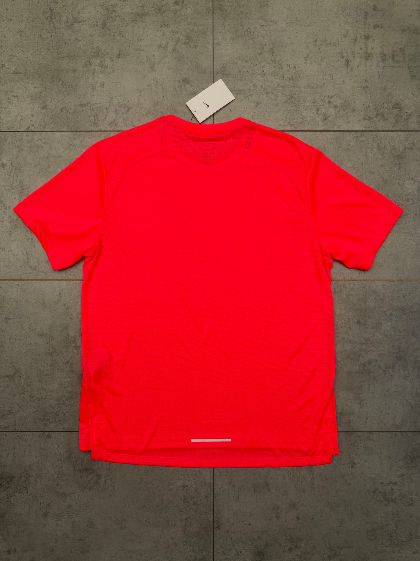 Nike Miler 1.0 T-shirt ‘Hot Punch’