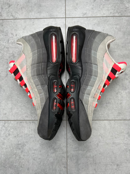 Nike Air Max 95 OG Solar Red 2018 - UK 9.5 - Pre-Loved Condition