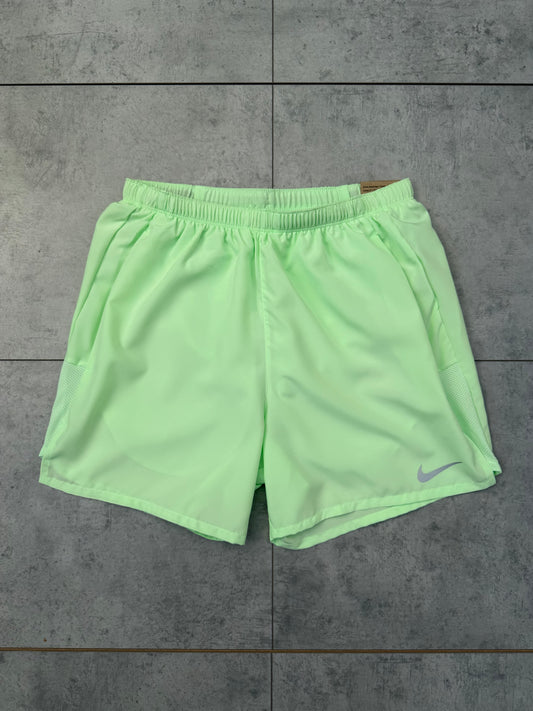 Nike Dri-Fit Challenger Shorts 5” ‘Vapour Green’